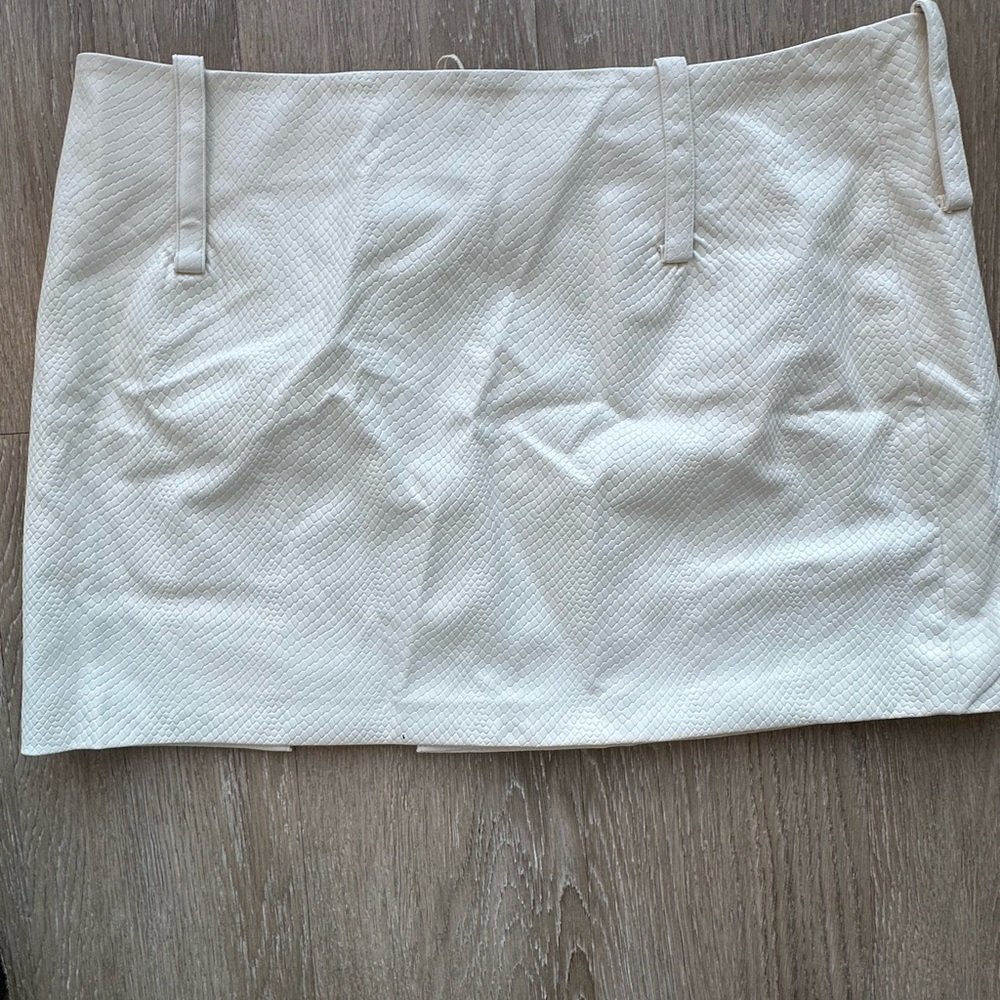 White Textured Mini Skirt